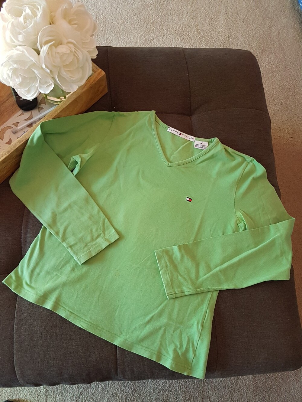 Tommy Hilfiger Green V-neck Long Sleeve T-shirt